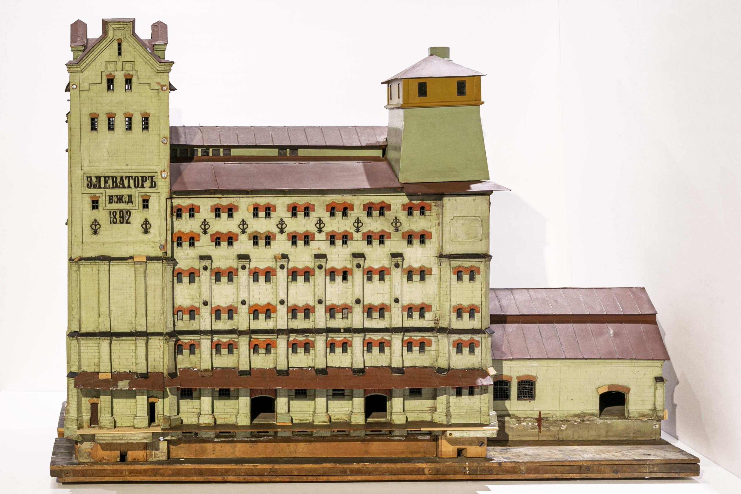 Model of the grain elevator in Tallinn harbour, 1899